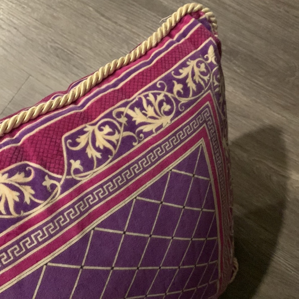 VERSACE pillow - Picture 3 of 6